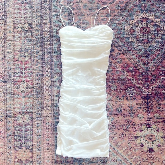 NWT Princess Polly Earth Club Recycled Bloom Mini Dress in White Size 2 - Picture 2 of 10